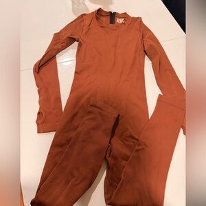 oqq brown long jumpsuit sz m nwot